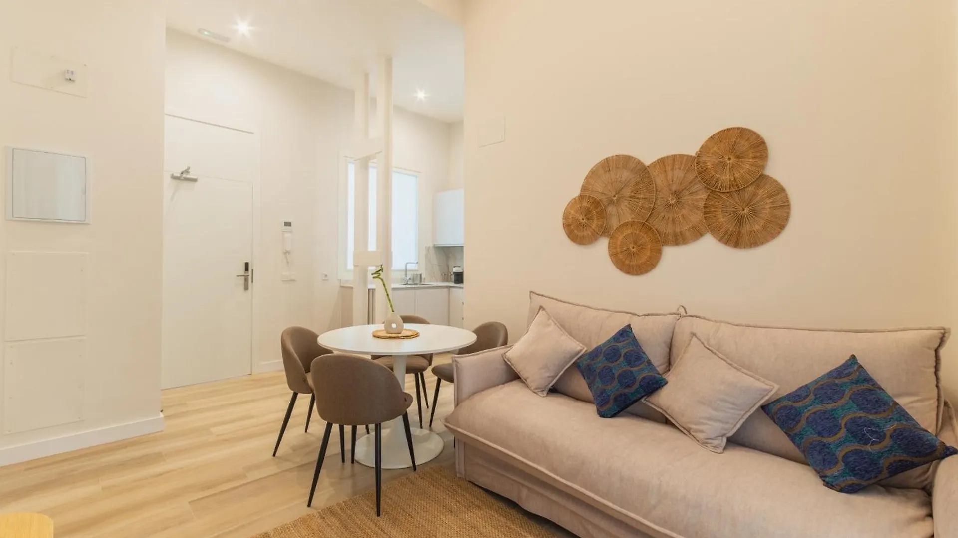 Qe Apartments Cadice
