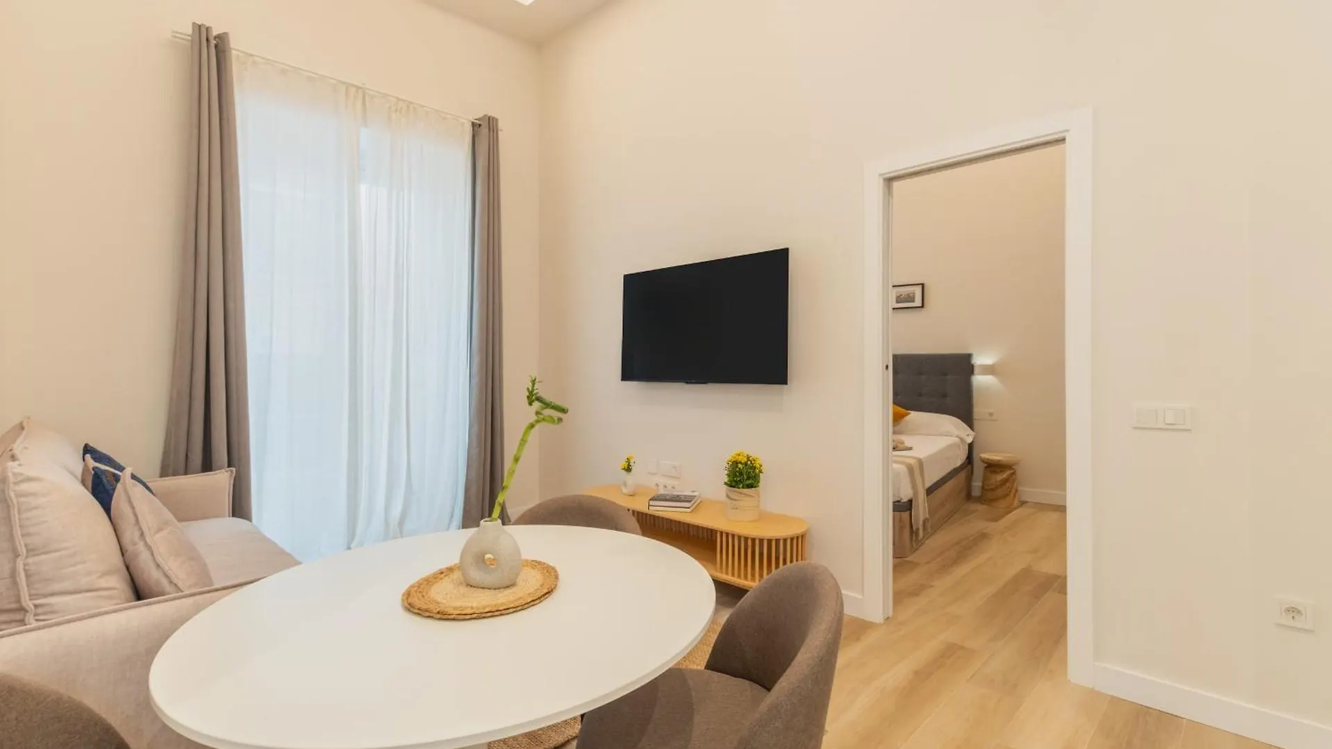 Qe Apartments Cadice