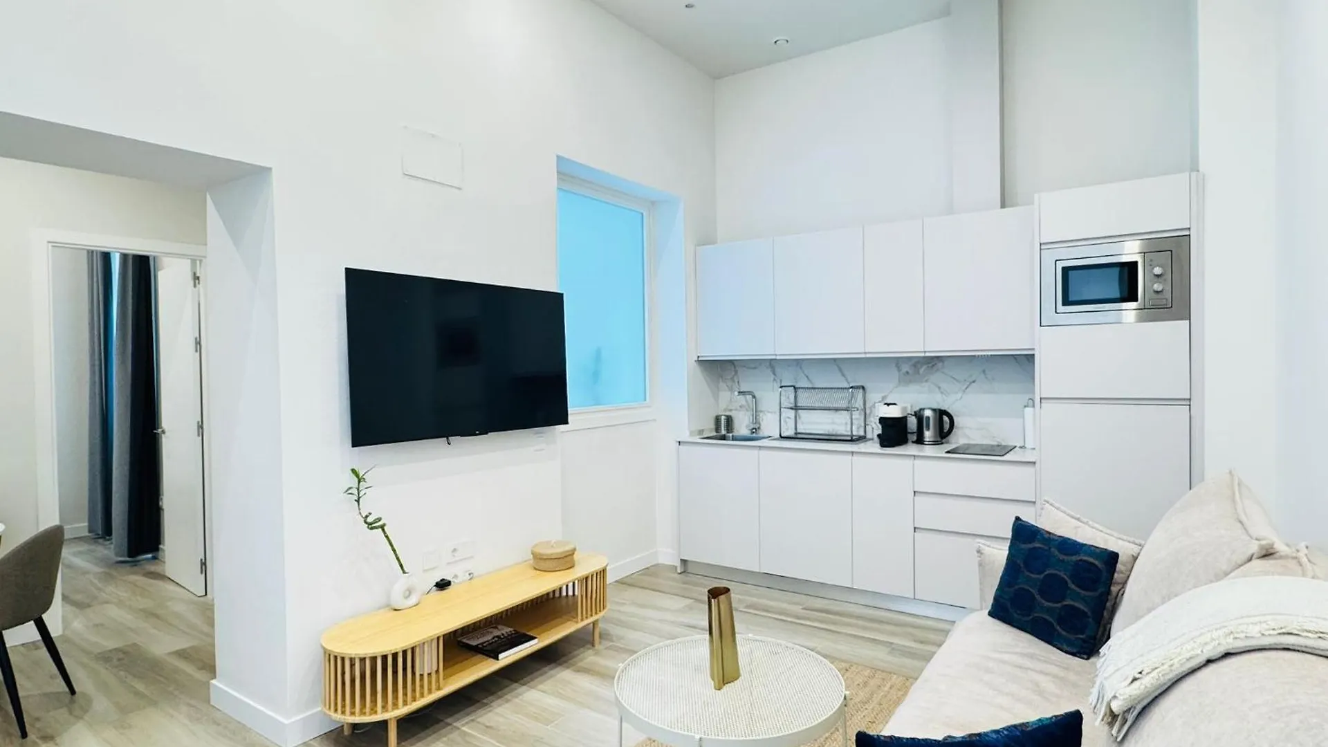Qe Apartments Cadice 0*,
